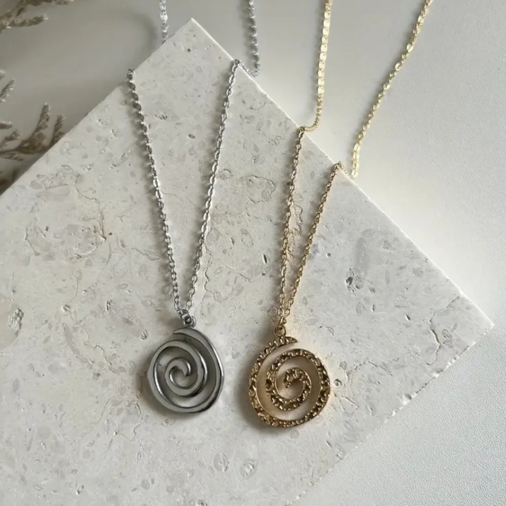 Silver Swirl Necklace